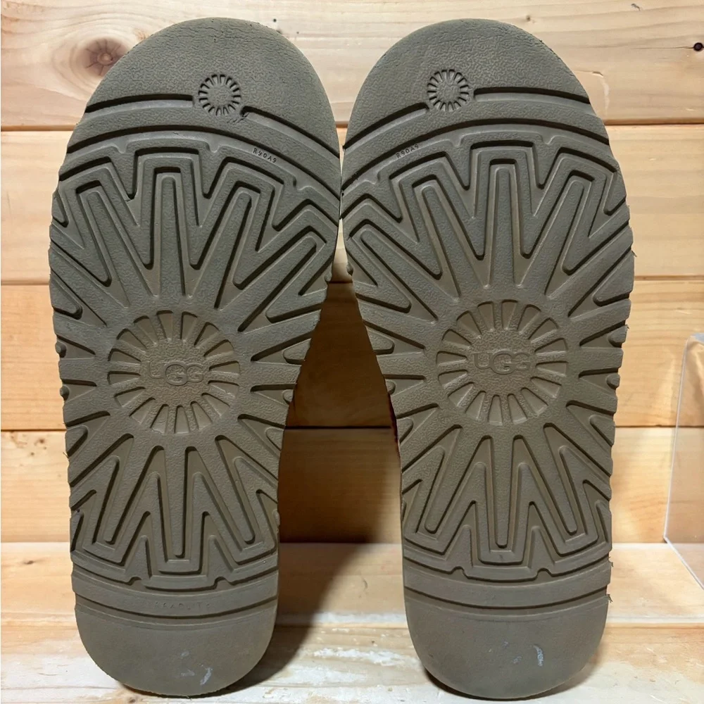 Tasman Ugg wool slippers - Women’s size 8 - Picture 4 of 8